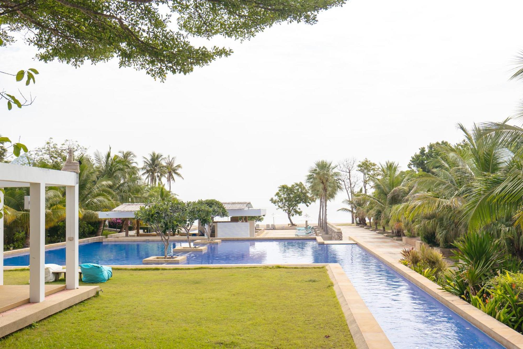 Sirarun Resort Ban Krut  Bagian luar foto